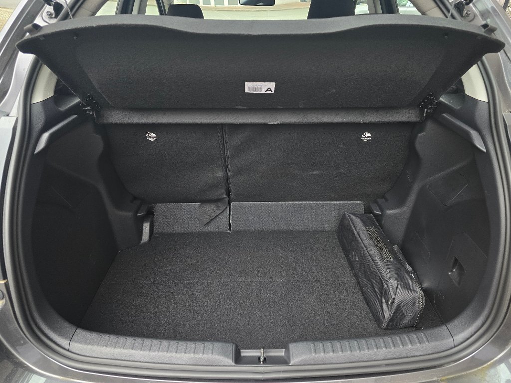 Mazda 2 Hybrid